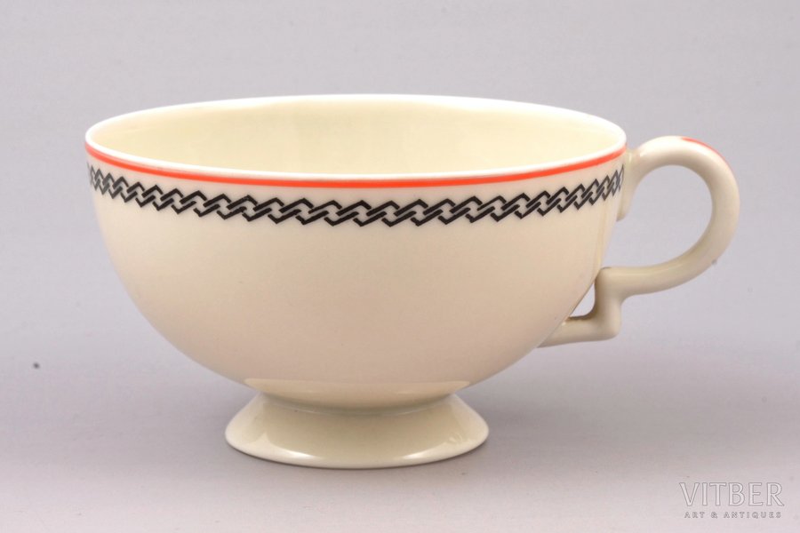 small cup, porcelain, M.S. Kuznetsov manufactory, Riga (Latvia), 1937-1940, h 5.5 cm, second grade