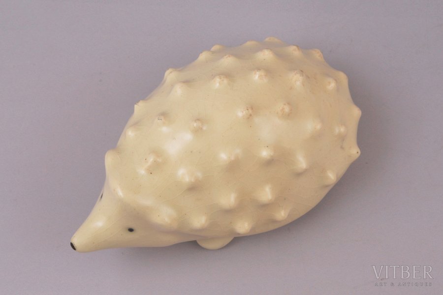 figurine, Hedgehog (large), faience, Riga (Latvia), USSR, Riga porcelain factory, molder - Aina Mellupe, the 60ies of 20th cent., h 4 / 8.6 cm