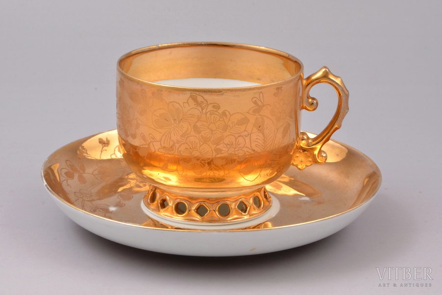 tējas pāris, porcelāns, M.S. Kuzņecova rūpnīca, Krievijas impērija, 19. un 20. gadsimtu robeža, h (tasīte) 6 cm, Ø (apakštasīte) 14 cm, Dmitrovas fabrika