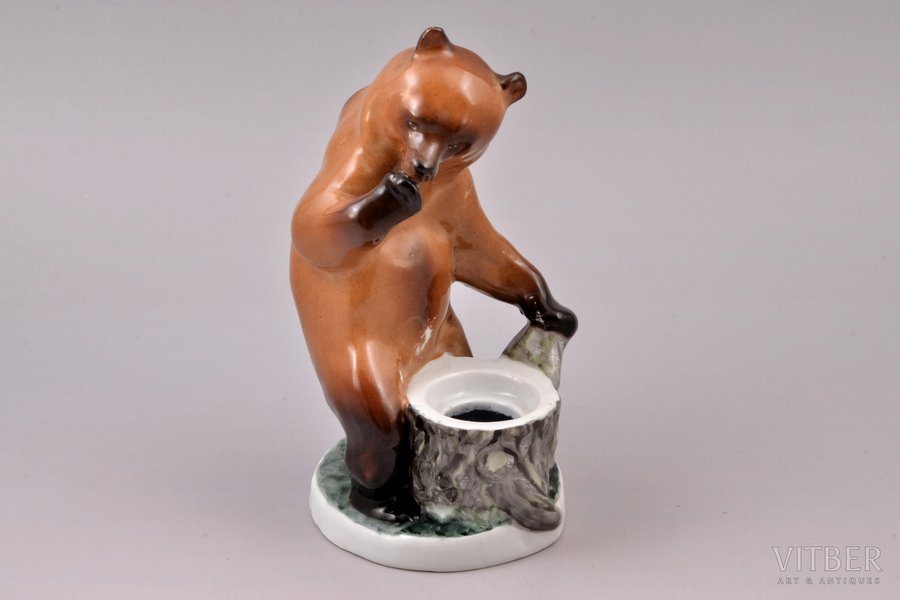 figurine, Inkstand "Bear at the stump", porcelain, USSR, LFZ - Lomonosov porcelain factory, molder - B.Y. Vorobyev, the 50ies of 20th cent., 16 cm, top grade, missing lid