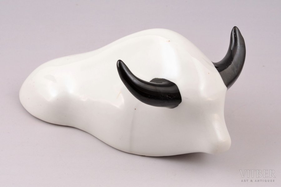 figurine, Art Deco Bull, porcelain, Riga (Latvia), USSR, Riga porcelain factory, the 60ies of 20th cent., 16 x 7 x 7.2 cm, first grade, touch-up painting of detachment of black glaze on horns