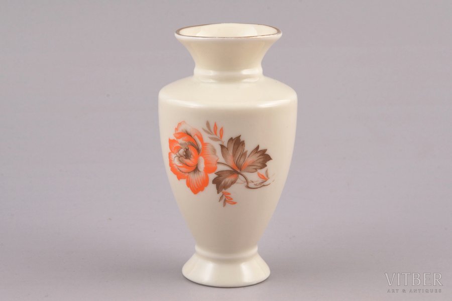 small vase, porcelain, J. K. Jessen factory, Riga (Latvia), 1933-1935, 9.2 cm