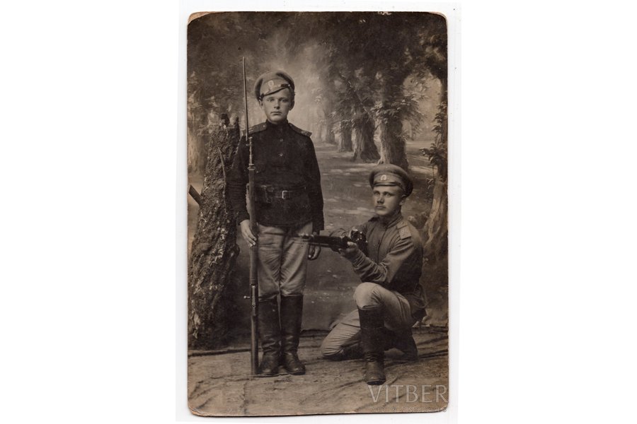фотография, вооруженный мальчик, Российская империя, начало 20-го века, 13.6x8.8 см
