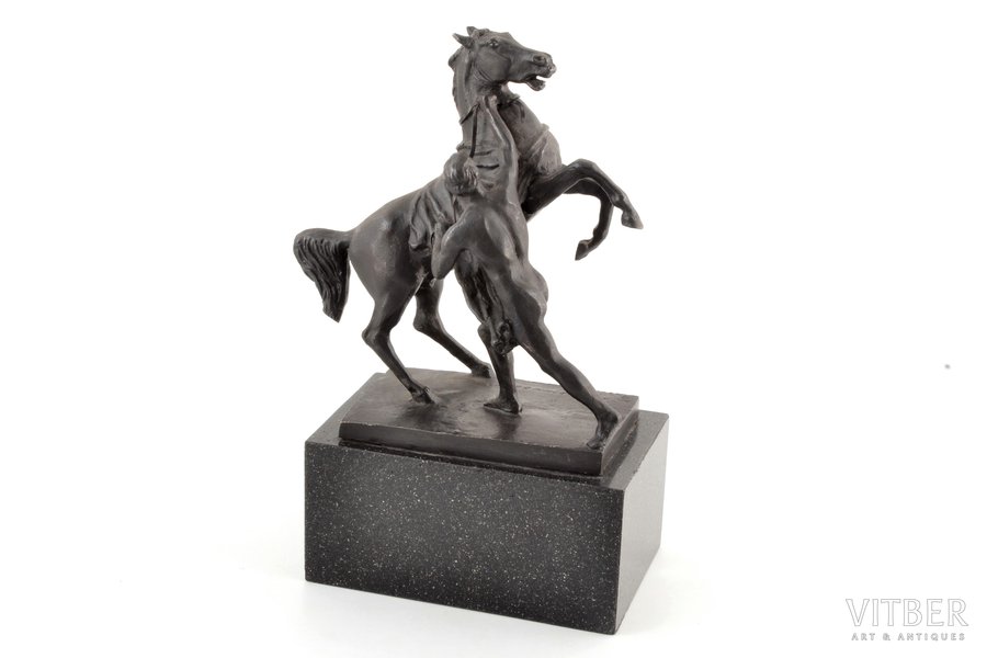 statuete, "Zirgu pieradināšana" (Aņičkova tilts), autora paraksts A. Murzins, krāsaino metālu sakausējums, h 23.5 cm, svars 1160 g., PSRS, 20. gs. 2. puse