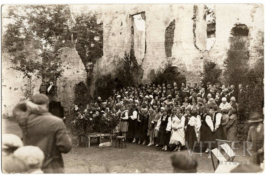 фотография, Праздник песни, Рауна (Ронненбург), Латвия, 20-30е годы 20-го века, 14 x 9 см