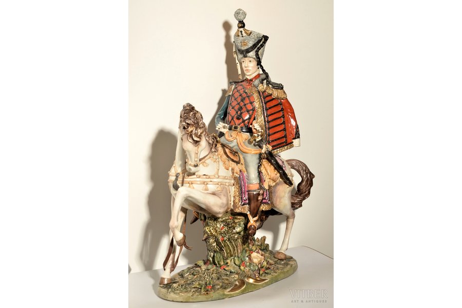 skulptūra, Jātnieks uz zirga, paraksts "Bedin", porcelāns, Itālija, Capodimonte, 20. gs. 2. puse, 73.5 x 54 x 24 cm, svars 14.85 kg