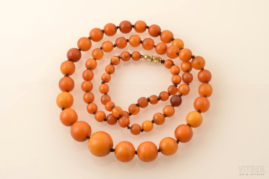 beads, amber, 36.05 g., item's length 72 cm, largest stone size Ø 1.7 cm