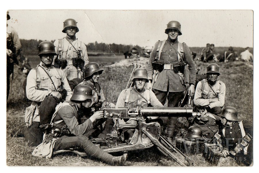 фотография, Латвийская армия, 12-й Бауский пехотный полк, пулеметчики, Латвия, 20-30е годы 20-го века, 13.6 x 8.6 см