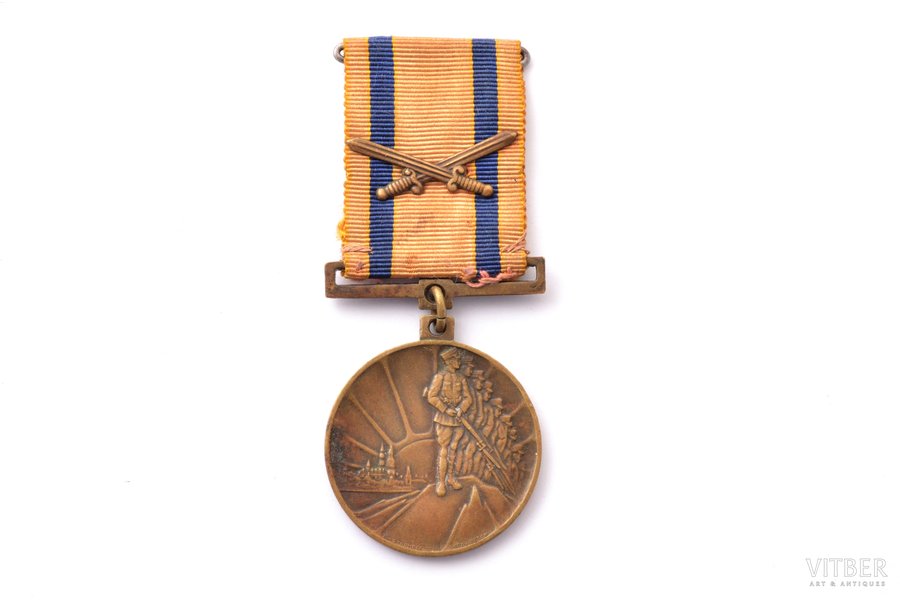 медаль, За Латвию, 1918-1928 (10 лет независимости), с мечами, Латвия, 1928 г., 39.4 x 35.2 мм, фирма "S. Bercs", рис. Стромбергс