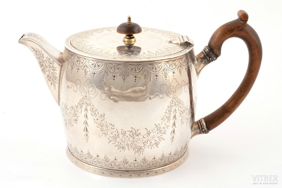 small teapot, silver, 925 standard, total weight of item 685.7 g, engraving, wood, 13.5 x 24.3 cm, h (with handle) 14.9 cm, Robert I, David II & Samuel Hennell, 1802, London, Great Britain