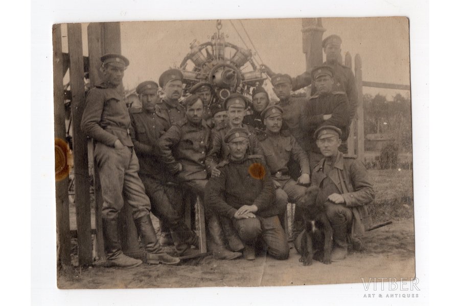 fotogrāfija, aviācijas pirmsākumi, Dvinskas fronte, apkalpojošais personāls, Latvija, Krievijas impērija, 20. gs. sākums, 15.2x8.4 cm