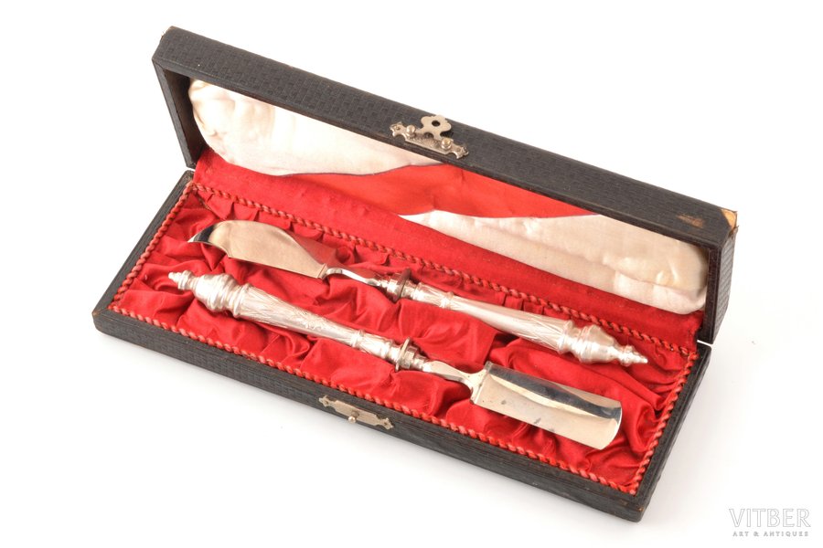 flatware set: 2 serving knives, silver/metal, 84 standard, total weight of items 83.85 g, engraving, 19.7 / 19.5 cm, the end of the 19th century, Riga, Russia, in a box