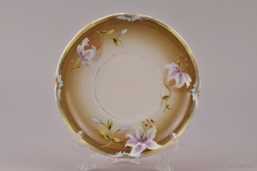 cup plate, porcelain, Gardner porcelain factory, Russia, the beginning of the 20th cent., Ø 14.2 cm