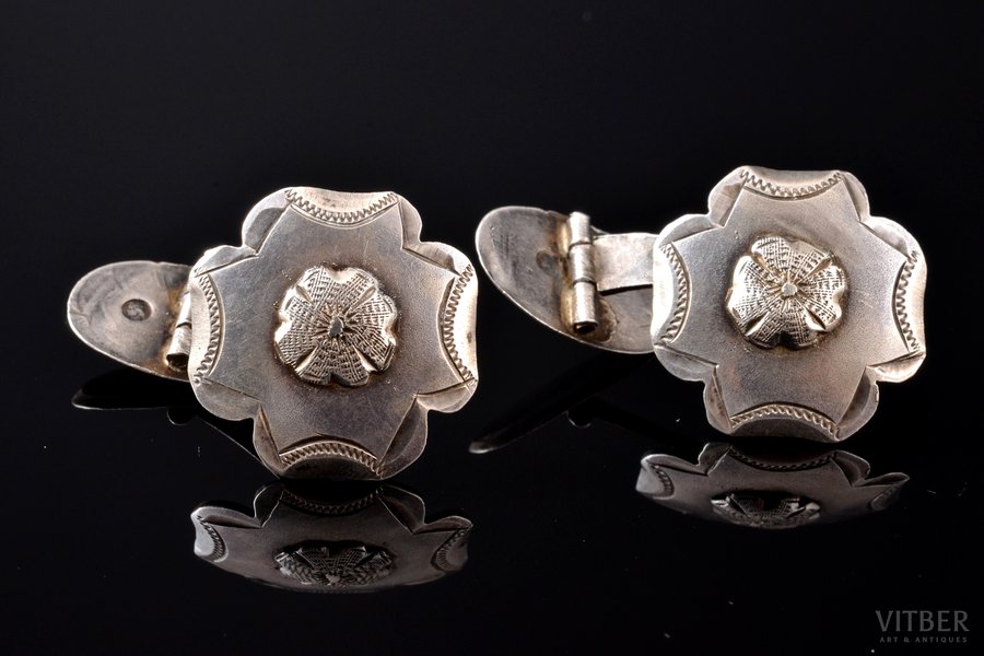 cufflinks, silver, 875 standard, 7.24 g., the item's dimensions 1.8 x 1.9 cm, the 20-30ties of 20th cent., Latvia
