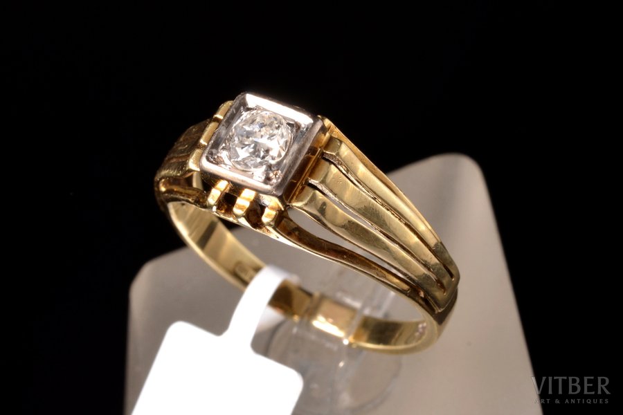 a ring, gold, 585 standard, 3.41 g., the size of the ring 17.75, diamonds, ~ 0.25 ct