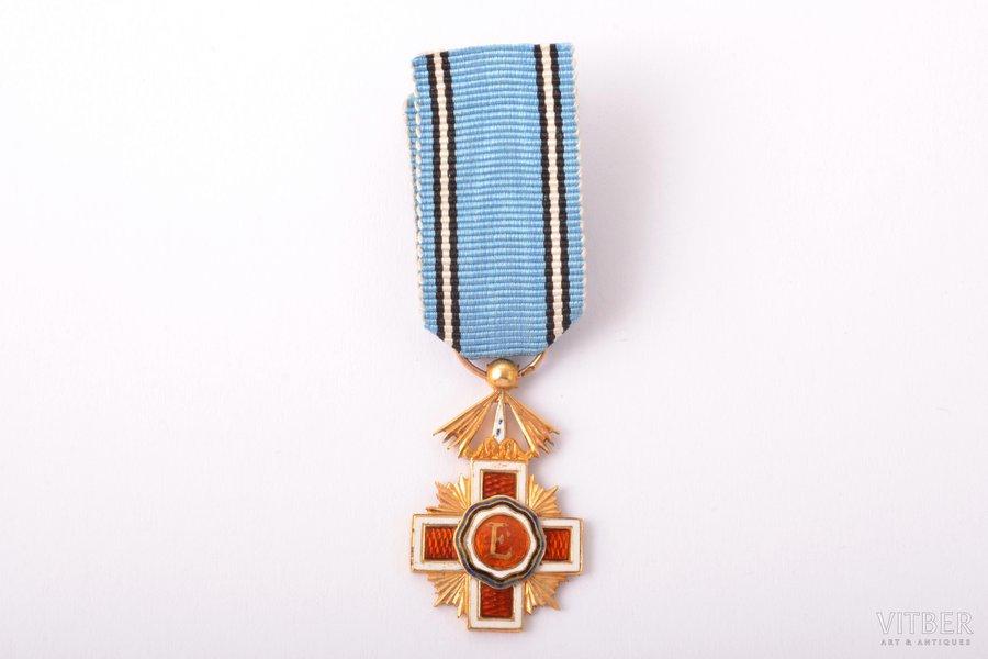 miniature badge, The Order of the Estonian Red Cross, gold, 18 k standard, Estonia, the 30ies of 20th cent., 22 x 13.8 mm, weight without ribbon 2.06 g; missing centeral part on the reverse
