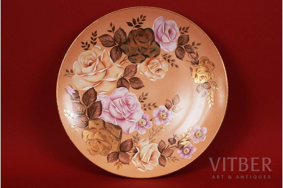 wall plate, Roses, handpainted, design by M. Zagrebaeva, Rīga porcelain factory, Riga (Latvia), USSR, the 70-80ies of 20th cent.