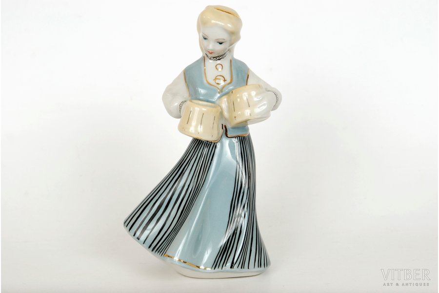 figurine, Lady with mugs, porcelain, Riga (Latvia), USSR, Riga porcelain factory, molder - Regīna Karkunova, the 50ies of 20th cent., 14 см cm, unusually painted