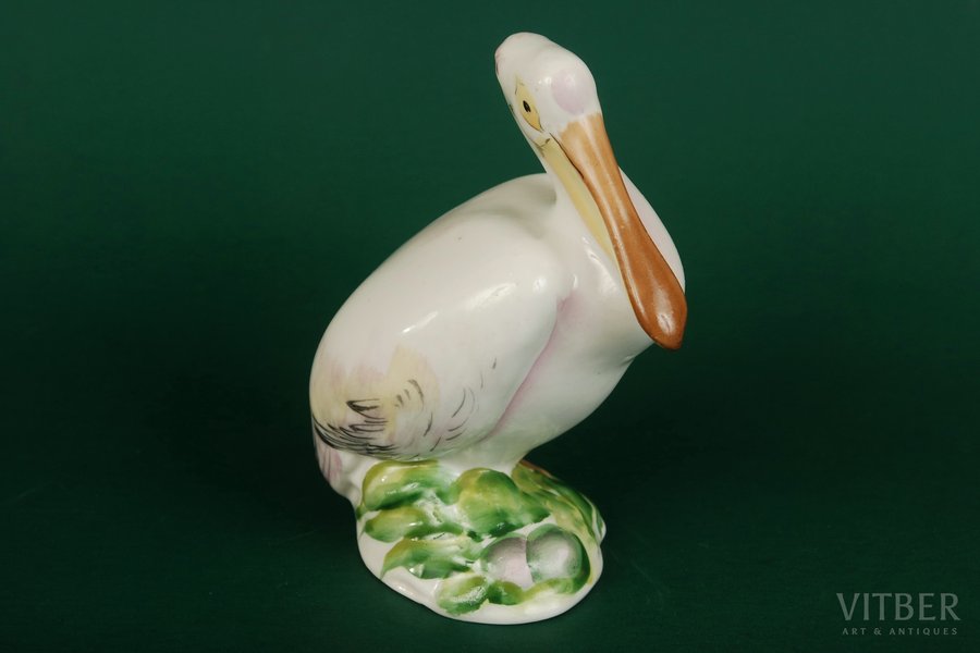 figurine, Pelican, porcelain, Riga (Latvia), USSR, Riga porcelain factory, the 50ies of 20th cent., 10.5 cm