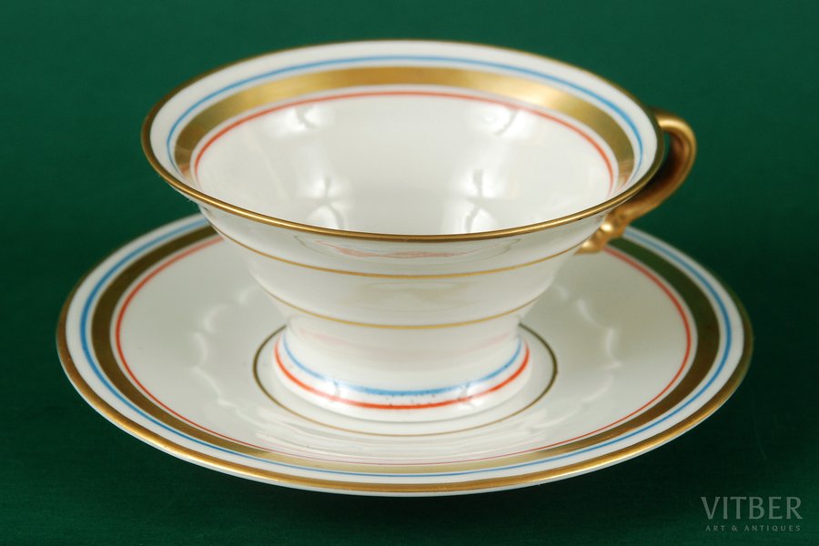 tea pair, M.S. Kuznetsov manufactory, Riga (Latvia), the 30ties of 20th cent., cup's height 4 cm, saucer's diameter 11 cm