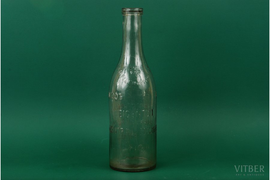бутылка, Собственность центральной молочной, Рига, высота 32 см, стекло, Российская империя, начало 20-го века