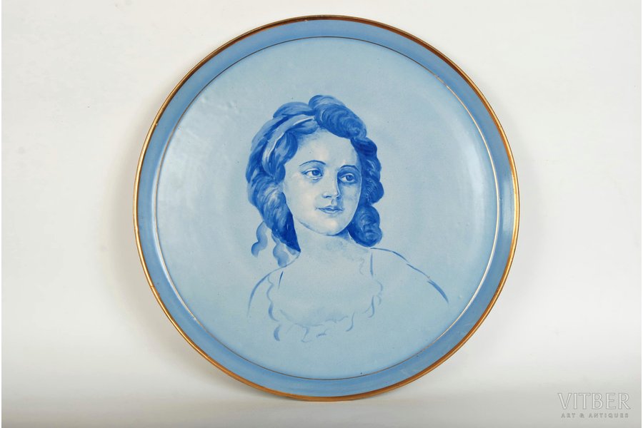 wall plate, Portrait of a woman, Rīga porcelain factory, Riga (Latvia), USSR, the 50ies of 20th cent., 35.5 cm, handpainted