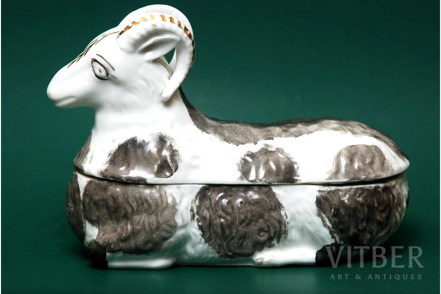 butter dish, Ram, M.S. Kuznetsov manufactory, Russia, the beginning of the 20th cent.