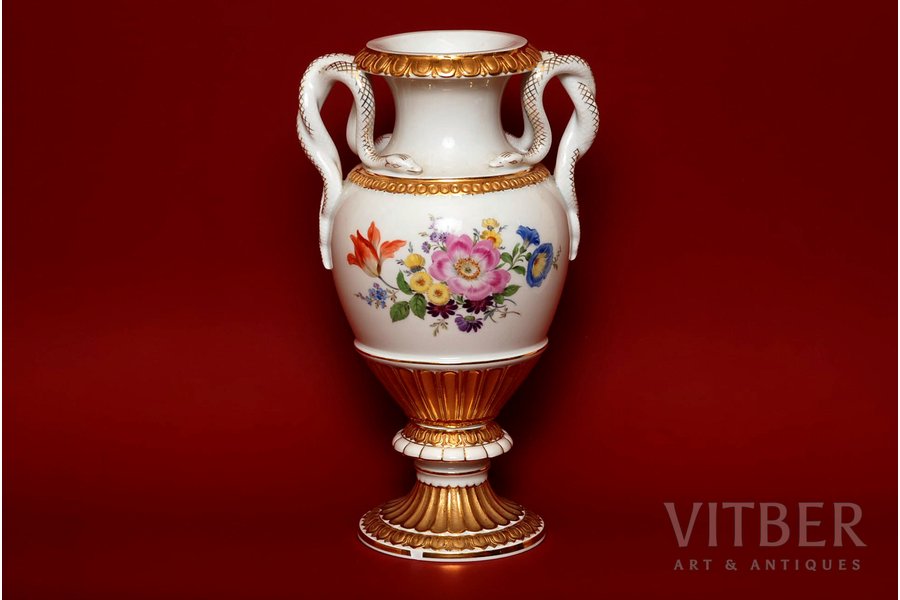 vase, Meissen, Germany, the 30ties of 20th cent., 27 cm