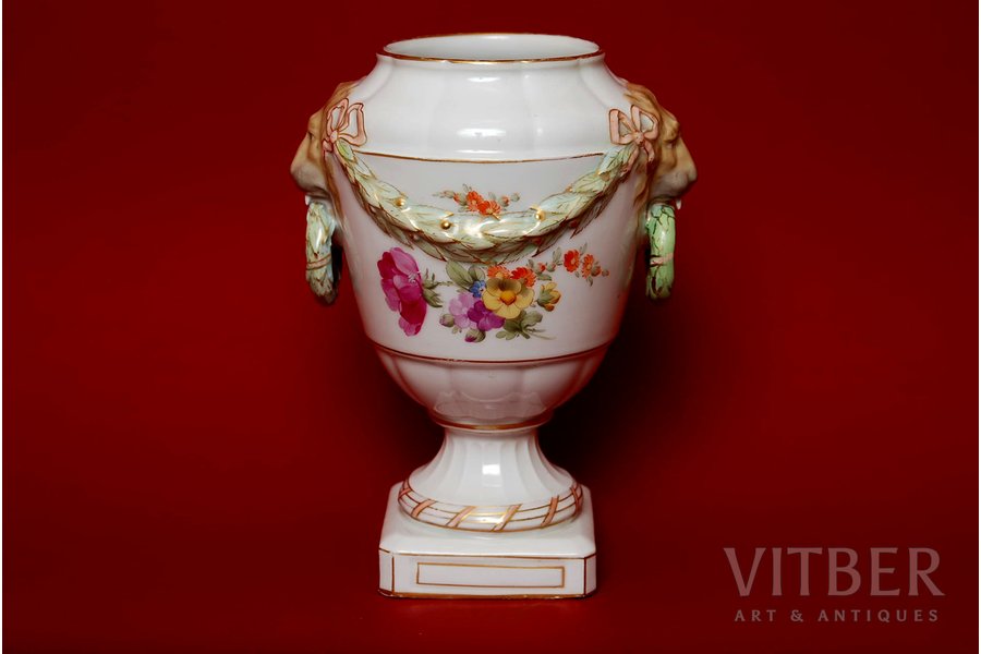 vase, KPM, Germany, the 19th cent., 16 cm