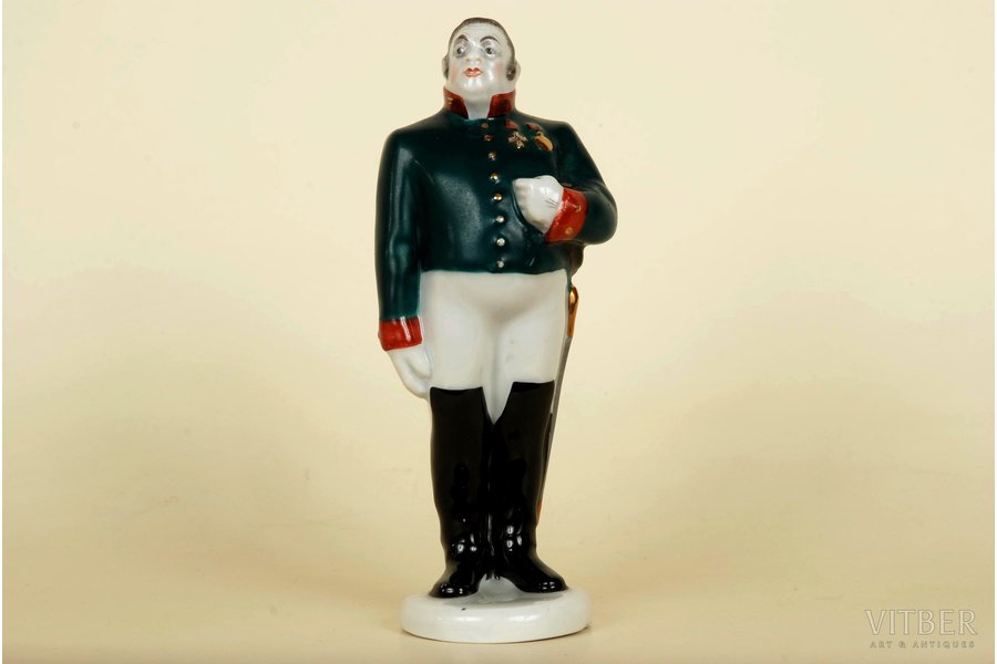 figurine, Governor, porcelain, USSR, LFZ - Lomonosov porcelain factory, the 50ies of 20th cent., 15.5 cm, 1953 y.
