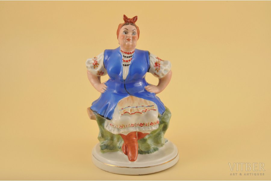 figurine, Clerk's wife, porcelain, Riga (Latvia), USSR, Riga porcelain factory, molder - Leon Tomoshitsky, the 50ies of 20th cent., 20.5 cm, 2nd rate