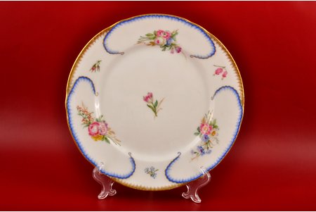 decorative plate, Imperial Porcelain Manufactory, Russia, 1905, 25.5 cm, 3x4 mm chip