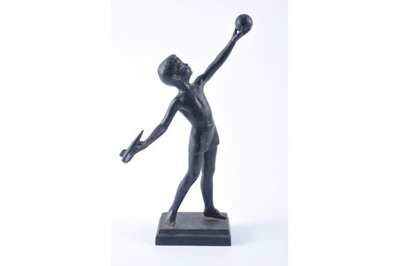 statuete, Zēns ar raketi (Jaunais sapņotājs), čuguns, 20 cm, svars 540 g., PSRS, Kasli, 1961 g.