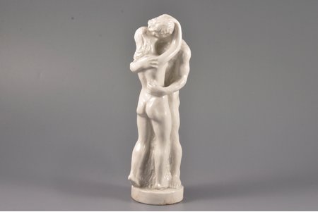 figurine, Kiss, porcelain, Riga (Latvia), USSR, sculpture's work, molder - Prokopy Dobrynin, the 50ies of 20th cent., 22 cm