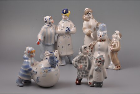 figurine, Winter yard, porcelain, USSR, Polonne artistic ceramic factory, the 80ies of 20th cent., 18.5 + 18.5 + 11 + 10.7 cm