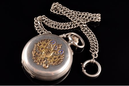 kabatas pulkstenis, ar sudraba ķēdi, "Павелъ Буре", Šveice, 19. un 20. gadsimtu robeža, sudrabs, zelts, emalja, 84 prove, 875 prove, 121.60 + 32.85 g, (pulkstenis) 6.6 x 5.3 cm, (ķēdīte) 31 cm, 43 mm, darbojas
