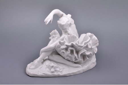 figurine, G. S. Ulanova in "The Dying Swan", porcelain, USSR, LFZ - Lomonosov porcelain factory, molder - E. Yanson-Manizer, the 60ies of 20th cent., 18 cm, first grade