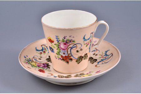 tējas pāris, rokas gleznojums, porcelāns, A.Popova manufaktūra, Krievijas impērija, 19. gs., h (tasīte) 6.8 cm, Ø (apakštasīte) 13.4 cm