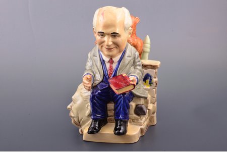 statuete - krūka, Prezidents Gorbačovs, porcelāns, Lielbritānija, Kevin Francis ceramics, modeļa autors - Endrjū Moss, 1988-1991 g., h 23.2 cm