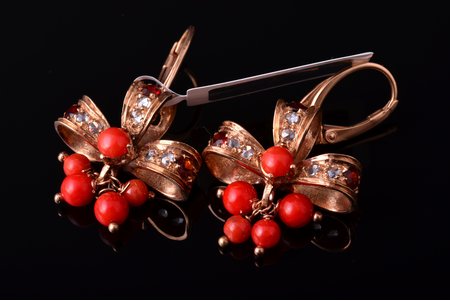 earrings, silver, gilding, 925 standard, 10.71 g., the item's dimensions 3.6 cm, garnet, coral, the 50ies of 20th cent., Italy