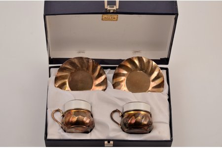 2 coffee pairs, silver, porcelain, 800 standart, weight of silver 200.30g, Italy, h (cup) 5.2, Ø (saucer) 10.8 cm, in a box