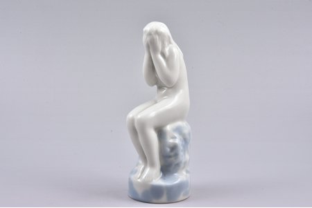 figurine, a Crying Child, porcelain, Riga (Latvia), USSR, sculpture's work, molder - Martins Zaurs, the 50ies of 20th cent., 14 cm