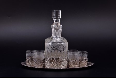 set of carafe and 6 beakers with tray, silver, 830 standard, total weight of silver 400.90, glass, tray 24.7 x 16.4 cm, carafe (with cork) h 19 cm, Finland, chip on the carafe cork