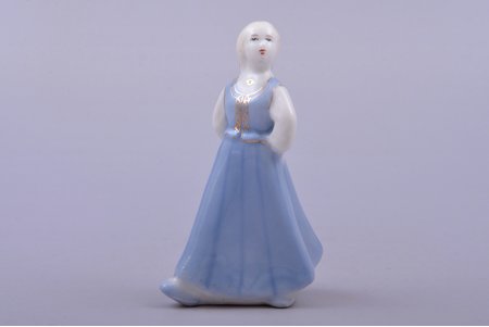 figurine, Folk dance (a Girl), porcelain, Riga (Latvia), Riga porcelain factory, molder - Beatrice Karklina, 1953-1962, 8.4 cm, first grade