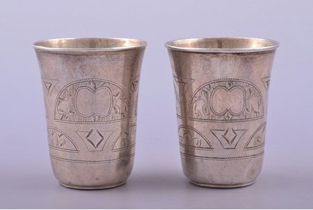 pair of beakers, silver, 84 standard, total weight of items 41.50, engraving, h 4.8 cm, by Israel Eseevich Zakhoder, 1886, Russia