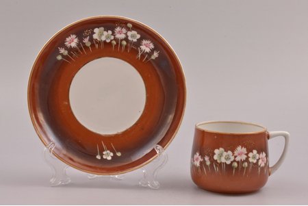tea pair, porcelain, Gardner porcelain factory, hand-painted, Russia, the end of the 19th century, h (cup) 5.7 cm, Ø (saucer) 14.6 cm