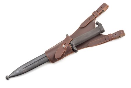 bayonet, with scabbard and frog, for rifle M/1896 and Ag M/42 (Ljungman rifle), World War I and II, total length 33 cm, blade length 20.6 cm, made in Eskilstuna Iron manufacture company, Sweden, with infantry regiment numbers
