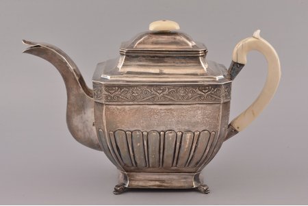 tējkanna (tējas uzlējumam), sudrabs, 84 prove, izstrādājuma kopējais svars 603.50, apzeltījums, h 16.7 cm, 1838 g., Maskava, Krievijas impērija
