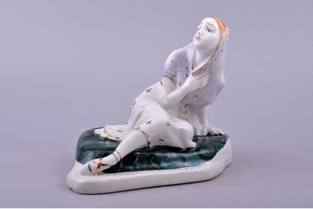 figurine, Maria from ballet "The Fountain of Bakhchisaray", porcelain, USSR, LZFI - Leningrad porcelain manufacture factory, molder - A. Kiselyov, h 13.6 cm