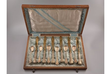 flatware set, silver, 800 standart, weight of spoons 88.50 g, weight of knives (silver/metal) 276.70 g, gilding, 21.5 / 13.5 cm, the border of the 19th and the 20th centuries, Austro-Hungary